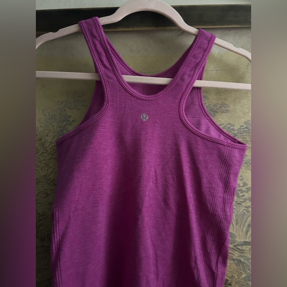 * Lululemon Heathered Seamless Tank Attached Bra SZ 8 * - Picture 9 of 16